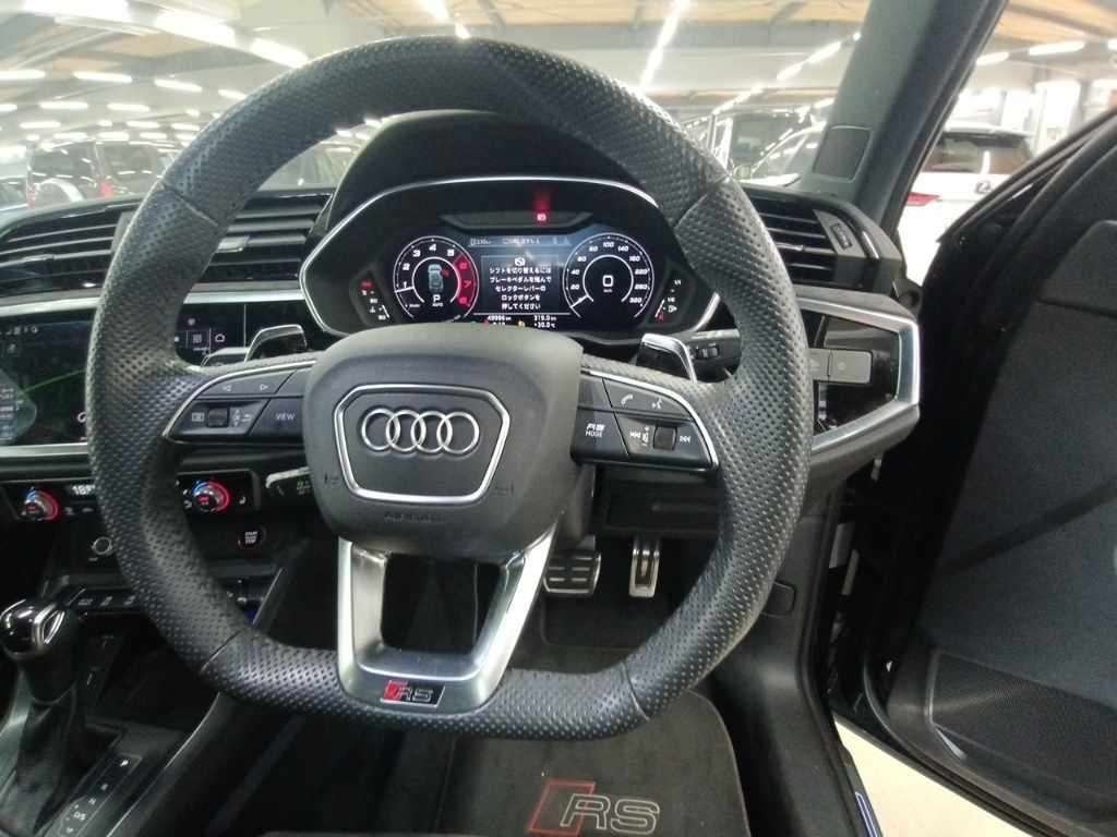 2022 Audi RS Q3