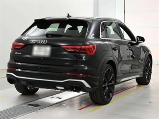 2022 Audi RS Q3 - Thumbnail