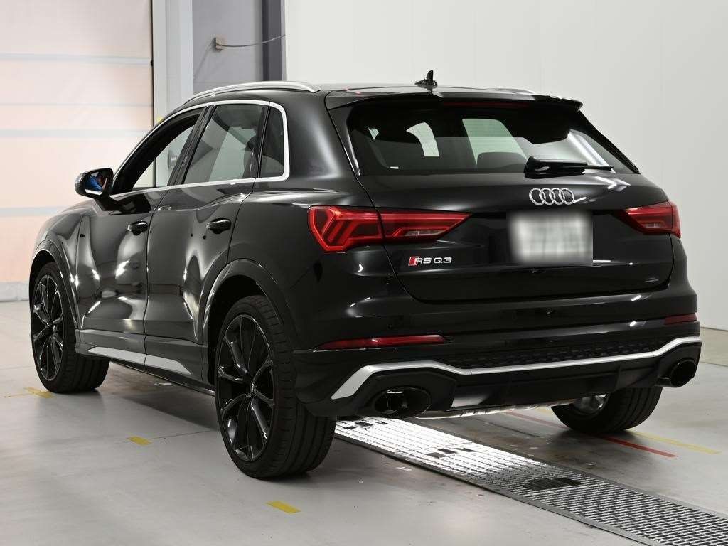 2022 Audi RS Q3