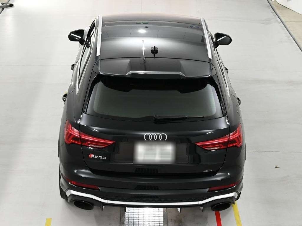 2022 Audi RS Q3