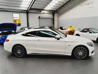 2017 Mercedes-Benz C 300 - Thumbnail