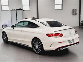 2017 Mercedes-Benz C 300 - Thumbnail