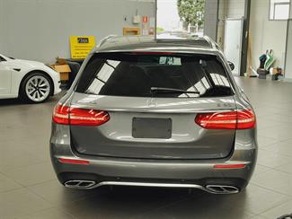 2017 Mercedes-Benz E 43 - Thumbnail