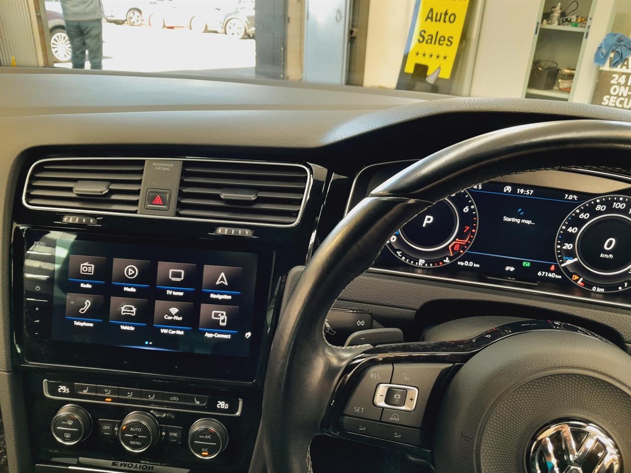 2018 Volkswagen Golf R