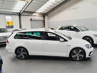 2018 Volkswagen Golf R - Thumbnail