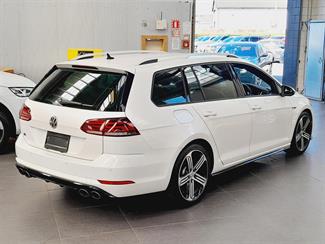 2018 Volkswagen Golf R - Thumbnail
