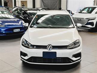 2018 Volkswagen Golf R - Thumbnail