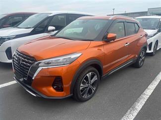2020 Nissan Kicks - Thumbnail