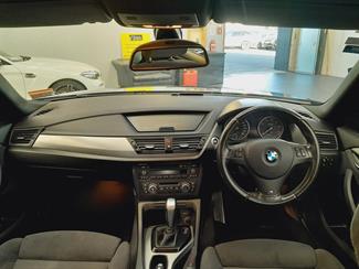 2011 BMW X1 - Thumbnail