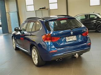 2011 BMW X1 - Thumbnail