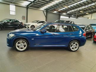 2011 BMW X1 - Thumbnail