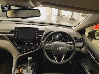 2021 Toyota Camry - Thumbnail