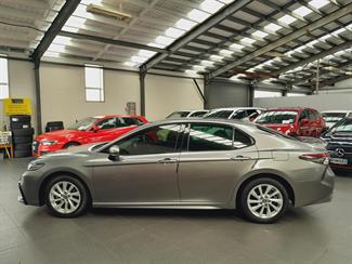 2021 Toyota Camry - Thumbnail