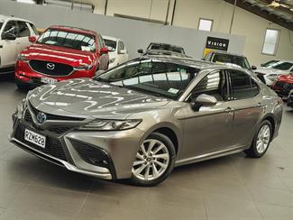 2021 Toyota Camry - Thumbnail