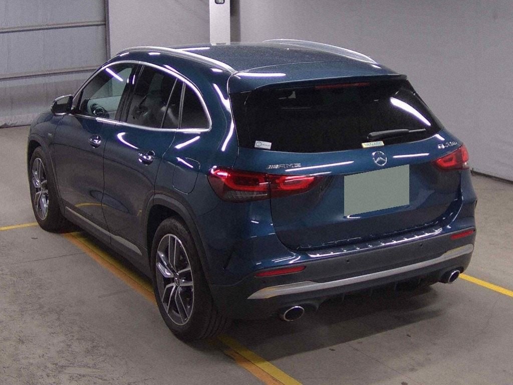 2021 Mercedes-Benz GLA 35