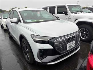 2022 Audi Q4