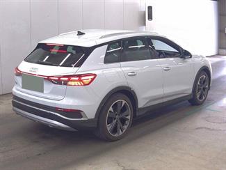 2022 Audi Q4 - Thumbnail