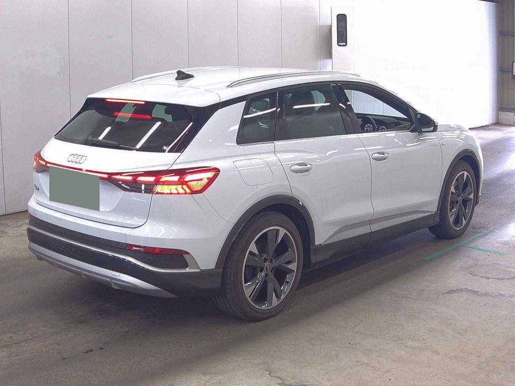 2022 Audi Q4