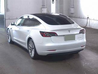 2022 Tesla Model 3 - Thumbnail