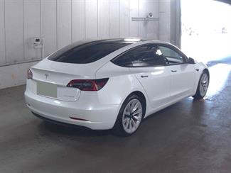 2022 Tesla Model 3 - Thumbnail