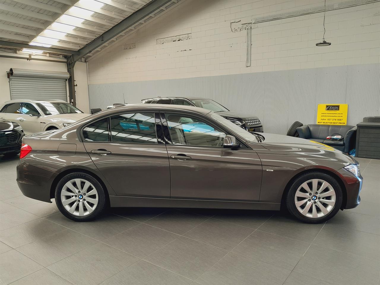 2012 BMW 320i