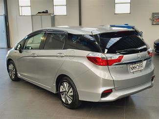 2015 Honda Shuttle - Thumbnail
