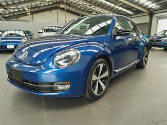 2014 Volkswagen Beetle - Thumbnail