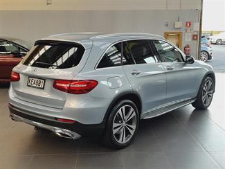 2016 Mercedes-Benz GLC 250 - Thumbnail