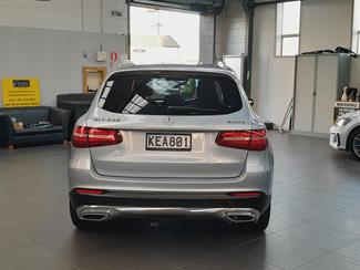 2016 Mercedes-Benz GLC 250 - Thumbnail