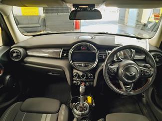 2017 Mini Cooper - Thumbnail