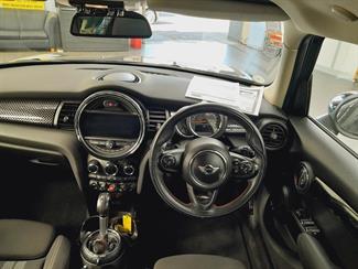 2017 Mini Cooper - Thumbnail