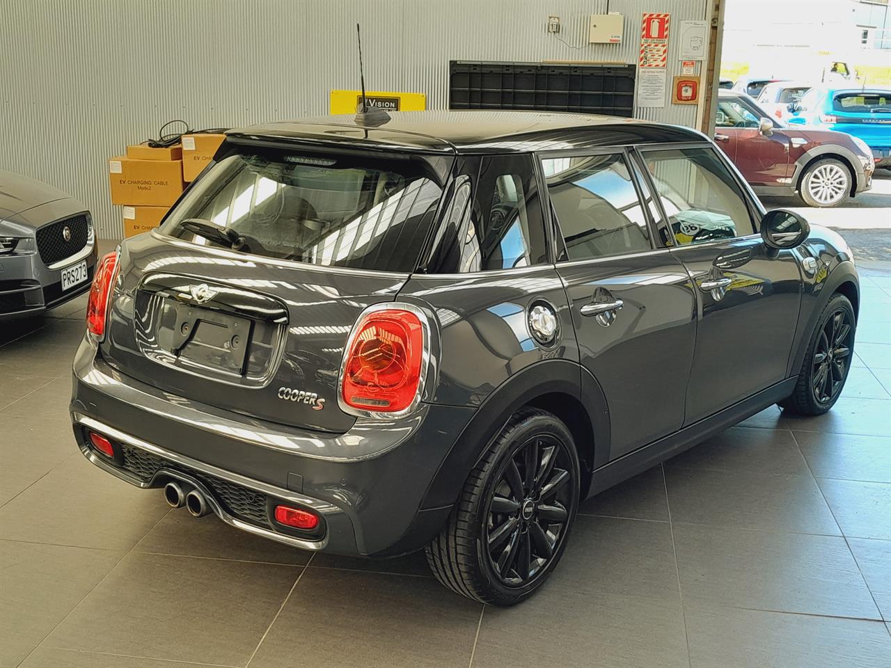 2017 Mini Cooper