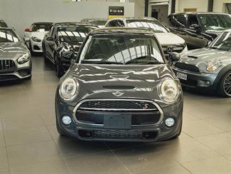 2017 Mini Cooper - Thumbnail