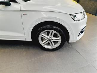 2020 Audi Q5 - Thumbnail