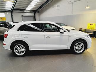 2020 Audi Q5 - Thumbnail
