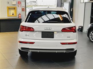 2020 Audi Q5 - Thumbnail