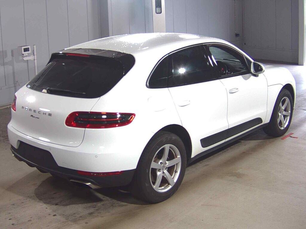 2017 Porsche Macan