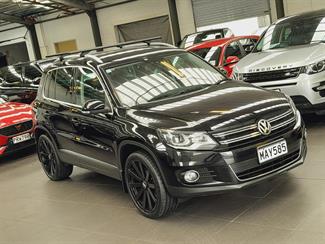 2014 Volkswagen Tiguan - Thumbnail