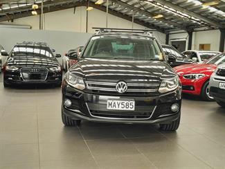 2014 Volkswagen Tiguan - Thumbnail