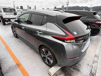 2018 Nissan Leaf - Thumbnail