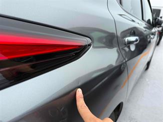 2018 Nissan Leaf - Thumbnail