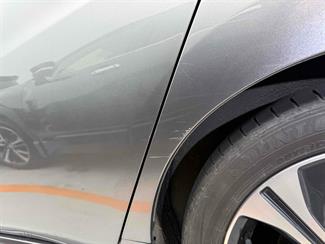 2018 Nissan Leaf - Thumbnail