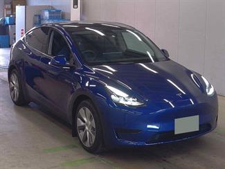2023 Tesla Model Y - Thumbnail