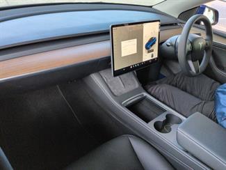 2023 Tesla Model Y - Thumbnail
