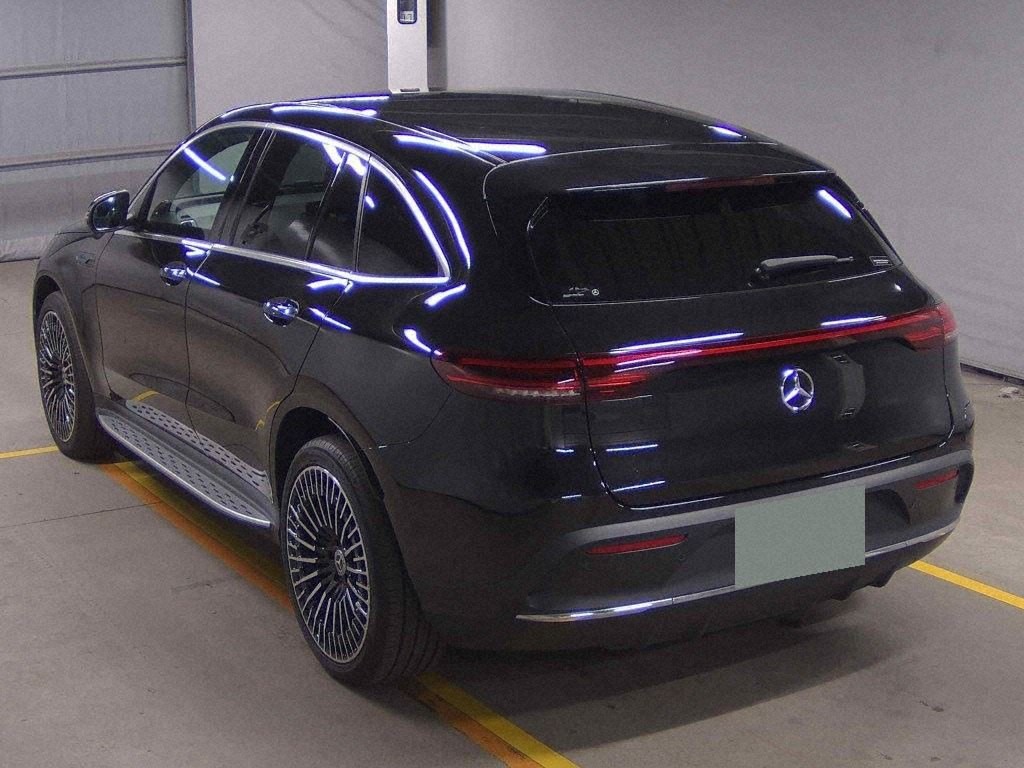 2021 Mercedes-Benz EQC