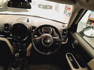 2017 Mini Countryman - Thumbnail