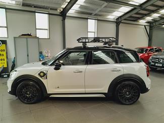 2017 Mini Countryman - Thumbnail