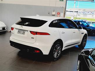2017 Jaguar F-Pace - Thumbnail