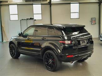 2017 Land Rover Range Rover Evoque - Thumbnail