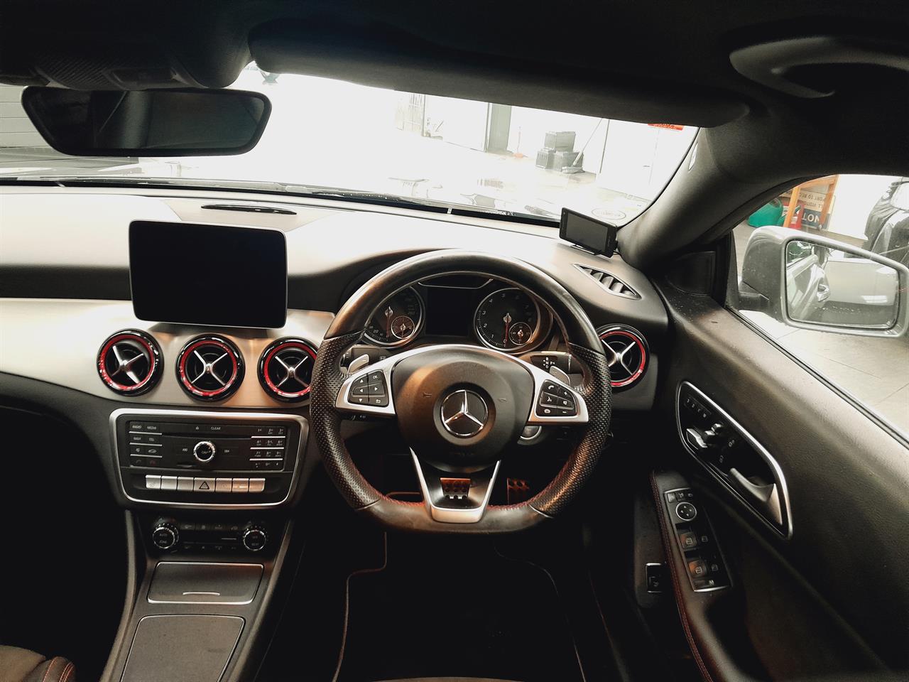 2017 Mercedes-Benz CLA 250